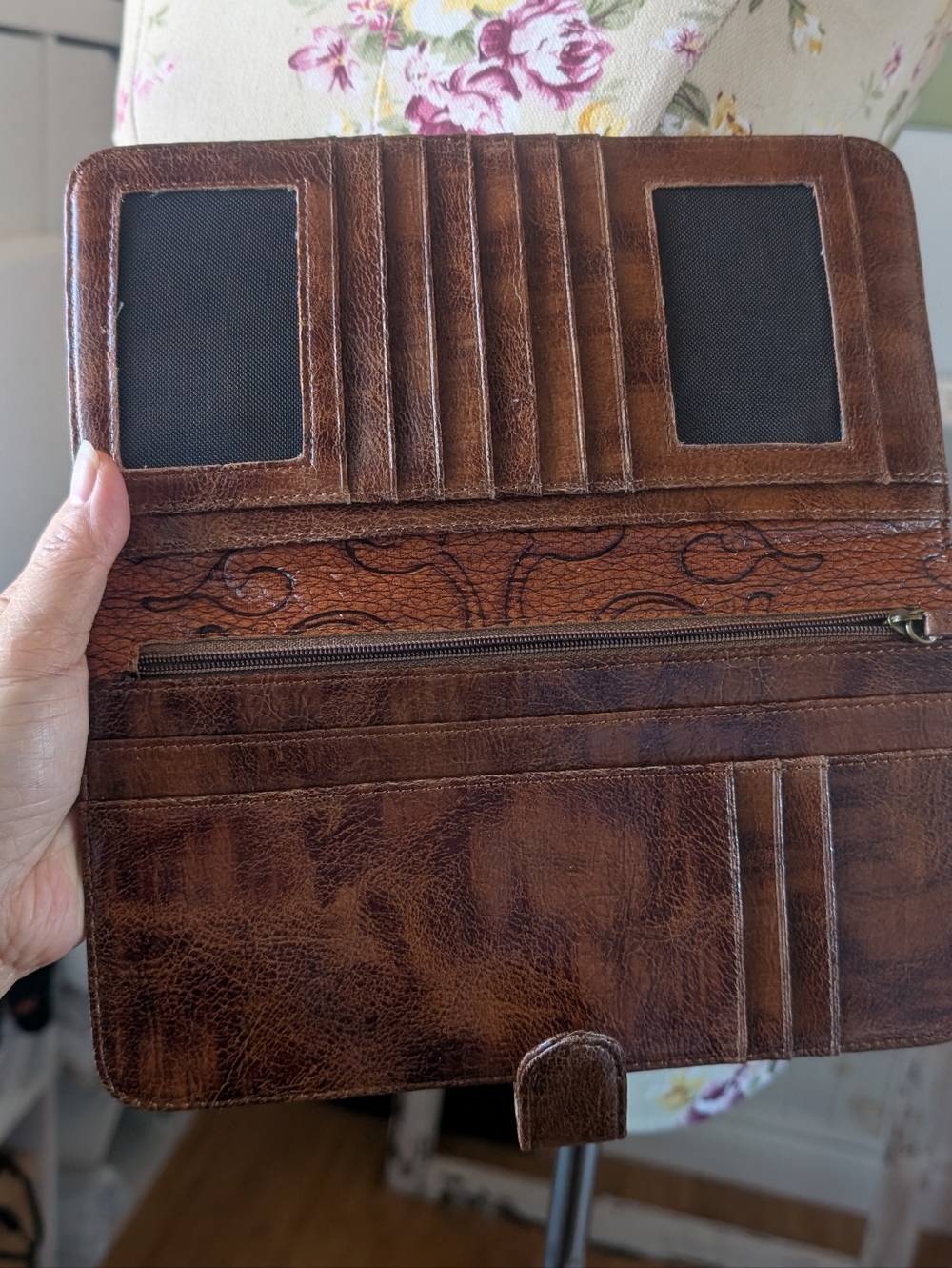 JOANEL Brown Leather Embossed Wallet Clutch - Picture 5 of 6